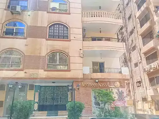 https://aqarmap.com.eg/en/listing/6975474-for-sale-cairo-nasr-city-hay-el-sefarat-mecca-st