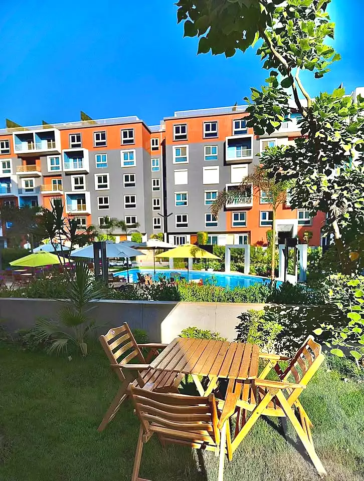 https://aqarmap.com.eg/en/listing/6975714-for-sale-cairo-new-cairo-compounds-mwrd-fq-llttwyr