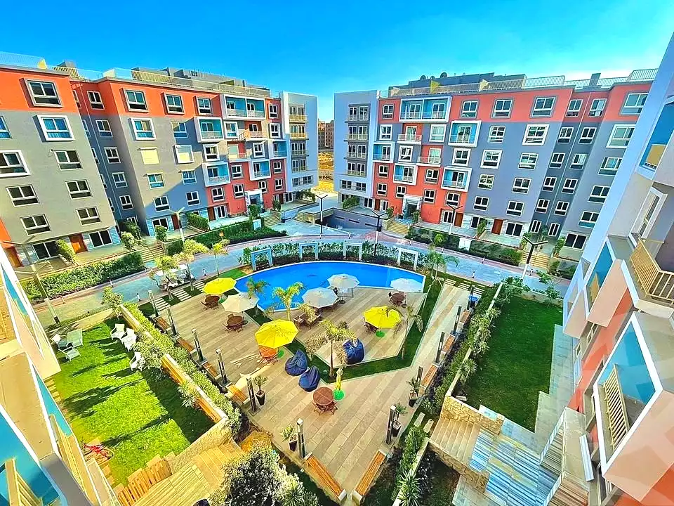 https://aqarmap.com.eg/en/listing/6975714-for-sale-cairo-new-cairo-compounds-mwrd-fq-llttwyr