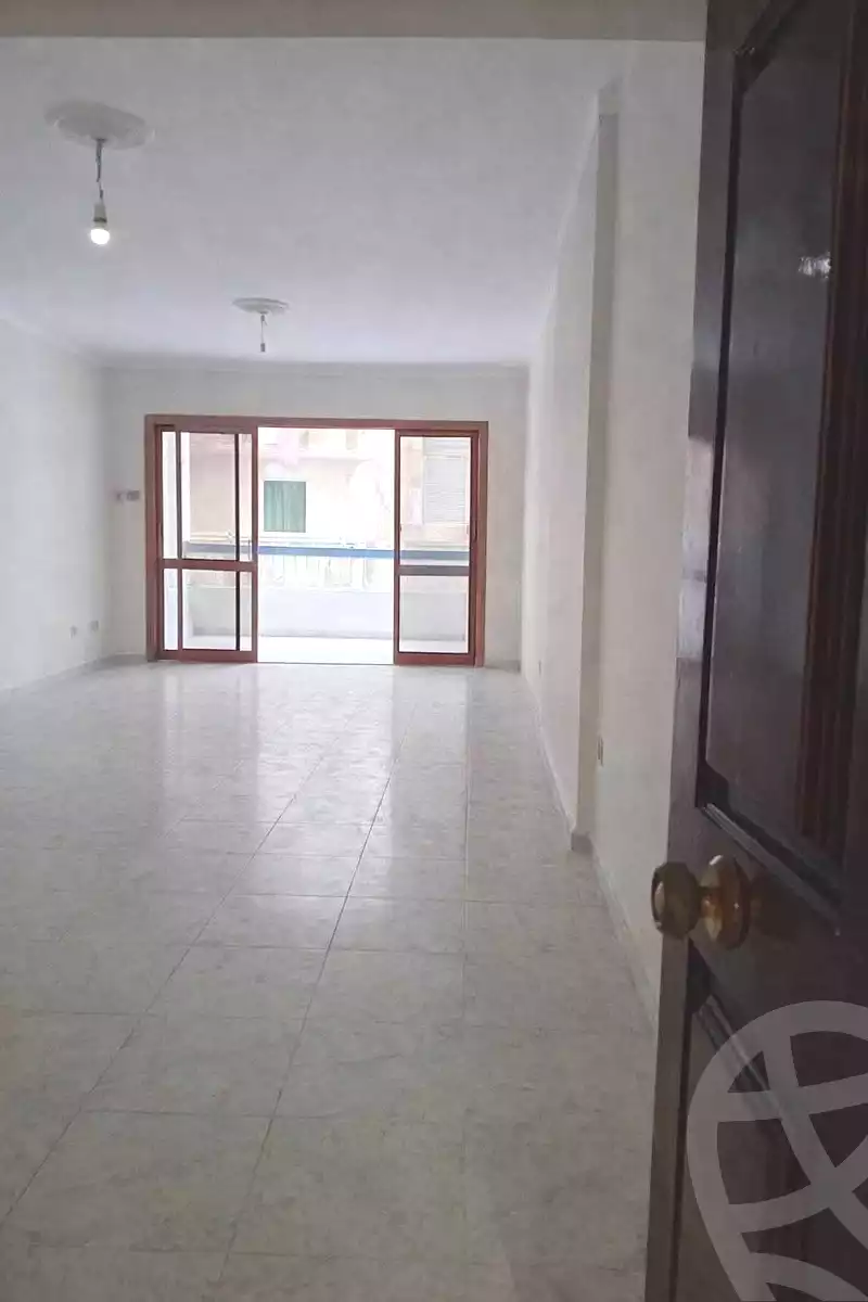 https://aqarmap.com.eg/ar/listing/6975964-for-sale-alexandria-el-asafra-l-sfr-bhry