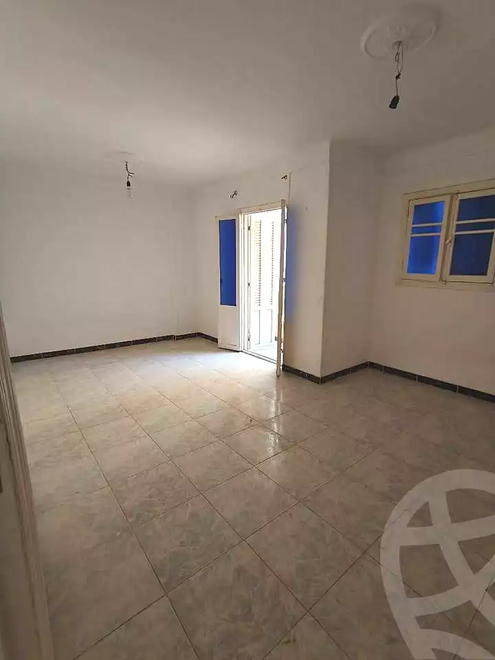 https://aqarmap.com.eg/ar/listing/6976601-for-sale-alexandria-sydy-bshr-sydy-bshr-bhry-shr-mhmwd-l-yswy
