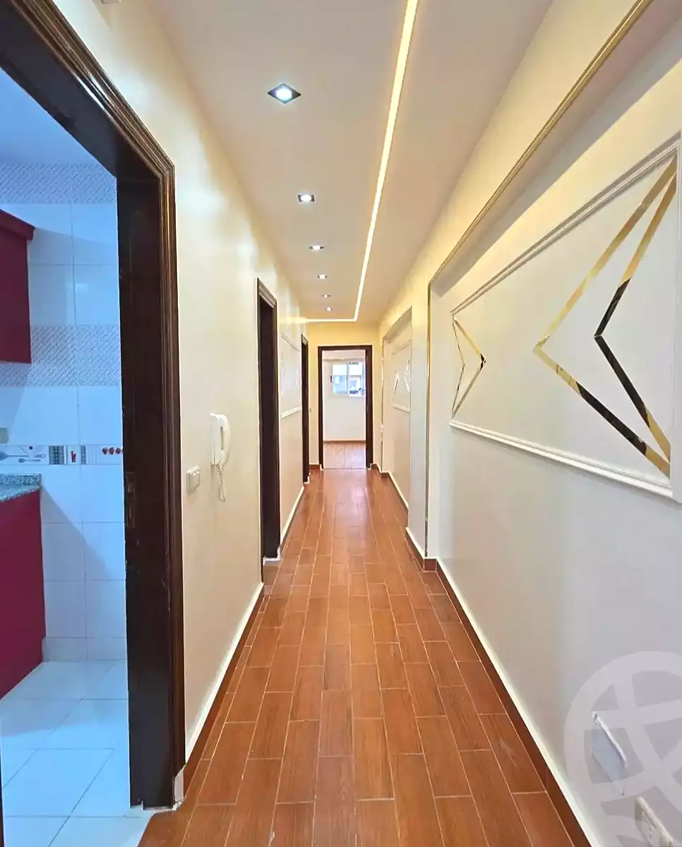 https://aqarmap.com.eg/ar/listing/6976720-for-sale-alexandria-sydy-bshr-sydy-bshr-bhry-shr-mhmwd-l-yswy