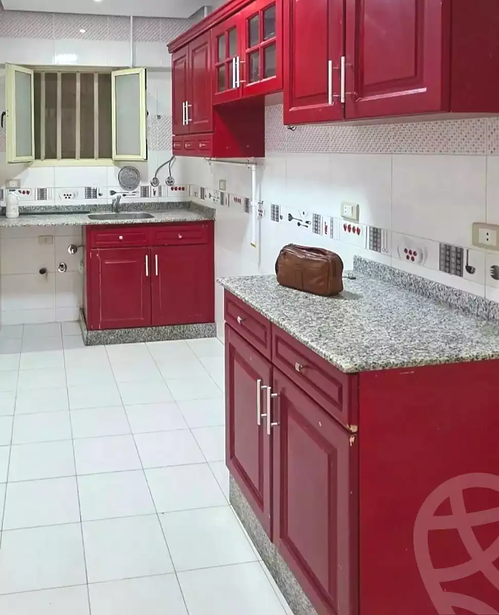 https://aqarmap.com.eg/ar/listing/6976720-for-sale-alexandria-sydy-bshr-sydy-bshr-bhry-shr-mhmwd-l-yswy