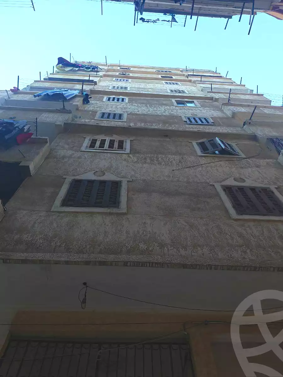 https://aqarmap.com.eg/ar/listing/6976835-for-sale-alexandria-al-agamy-el-hanouvel-el-kholafaa-el-rashdeen-st
