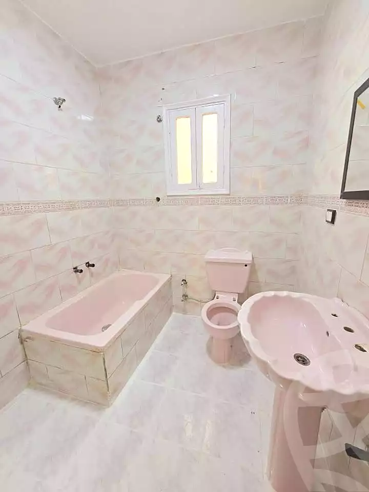 https://aqarmap.com.eg/ar/listing/6976859-for-sale-alexandria-al-agamy-shataa-el-nakheel