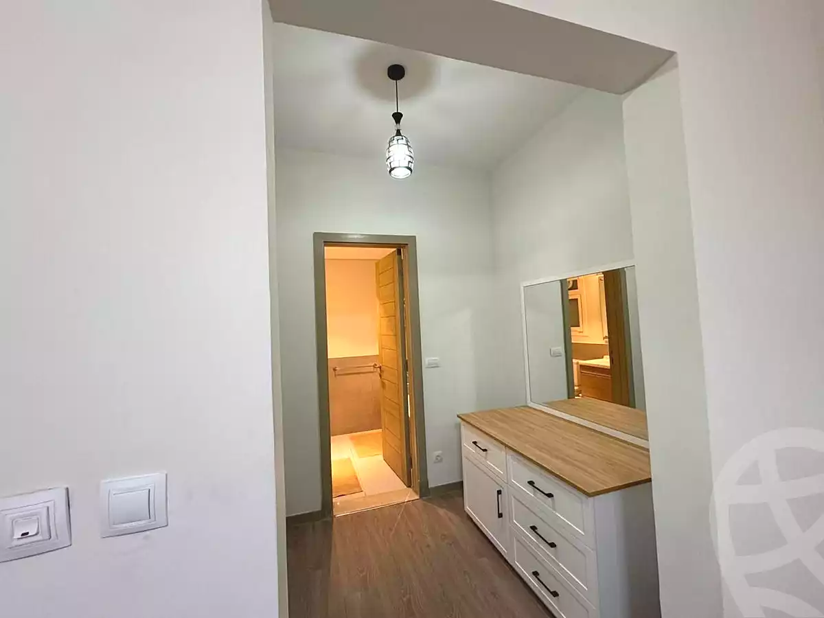 https://aqarmap.com.eg/ar/listing/6976887-for-rent-cairo-new-cairo-compounds-mivida-avenues-residence-mivida