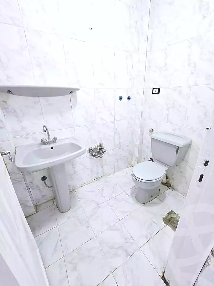 https://aqarmap.com.eg/ar/listing/6977501-for-sale-alexandria-al-agamy-shataa-el-nakheel