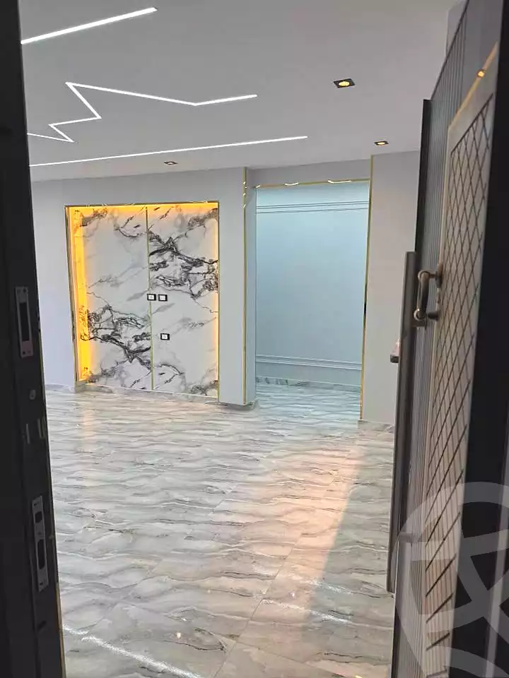 https://aqarmap.com.eg/en/listing/6977710-for-sale-cairo-el-haram-el-lebeny-soltan-khattab-st