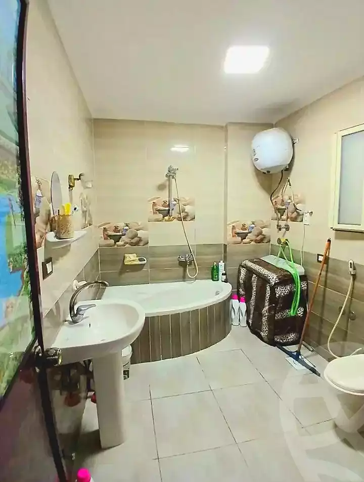 https://aqarmap.com.eg/en/listing/6978244-for-sale-alexandria-el-asafra-el-madina-el-monawwara-st