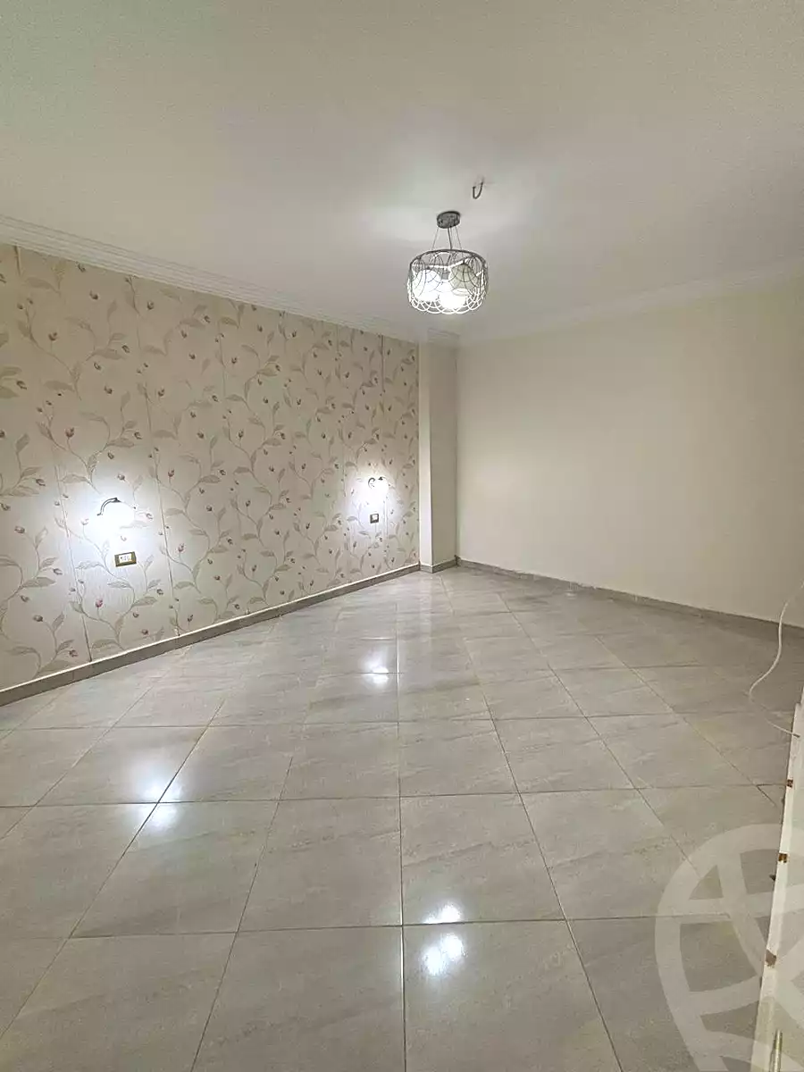 https://aqarmap.com.eg/ar/listing/6978309-for-rent-cairo-ain-shams-ahmed-esmat-st