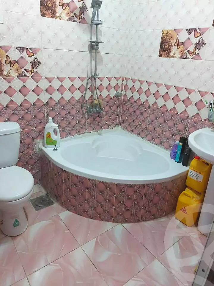 https://aqarmap.com.eg/ar/listing/6978628-for-sale-alexandria-al-agamy-lbytsh-el-hay-st