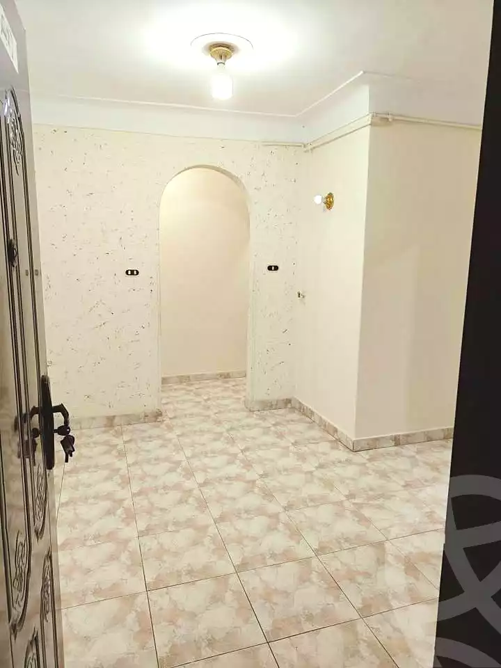 https://aqarmap.com.eg/ar/listing/6978049-for-rent-alexandria-el-asafra-l-sfr-bhry