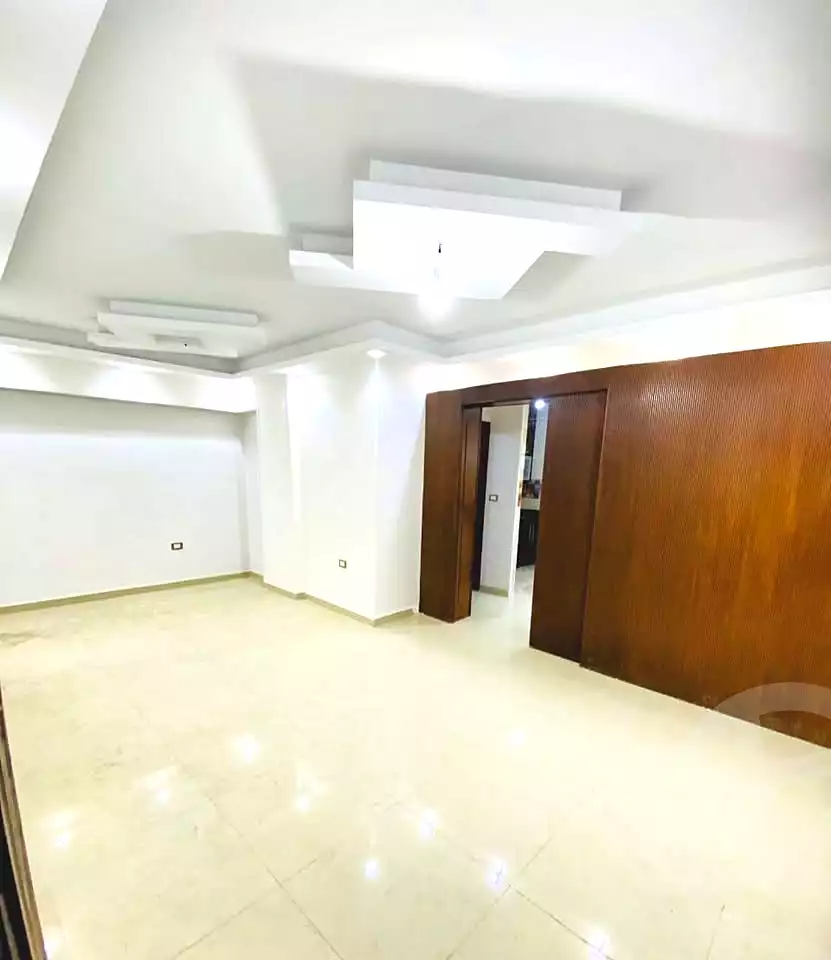 https://aqarmap.com.eg/en/listing/6978711-for-sale-alexandria-el-mandara-alex-el-mandara-bahri-sidi-kamal-st