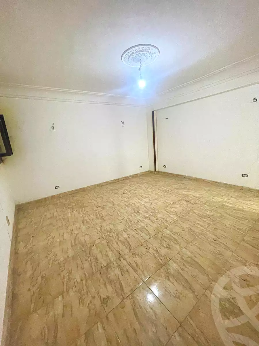 https://aqarmap.com.eg/ar/listing/6979186-for-sale-alexandria-al-agamy-lbytsh-shahr-al-assal-st
