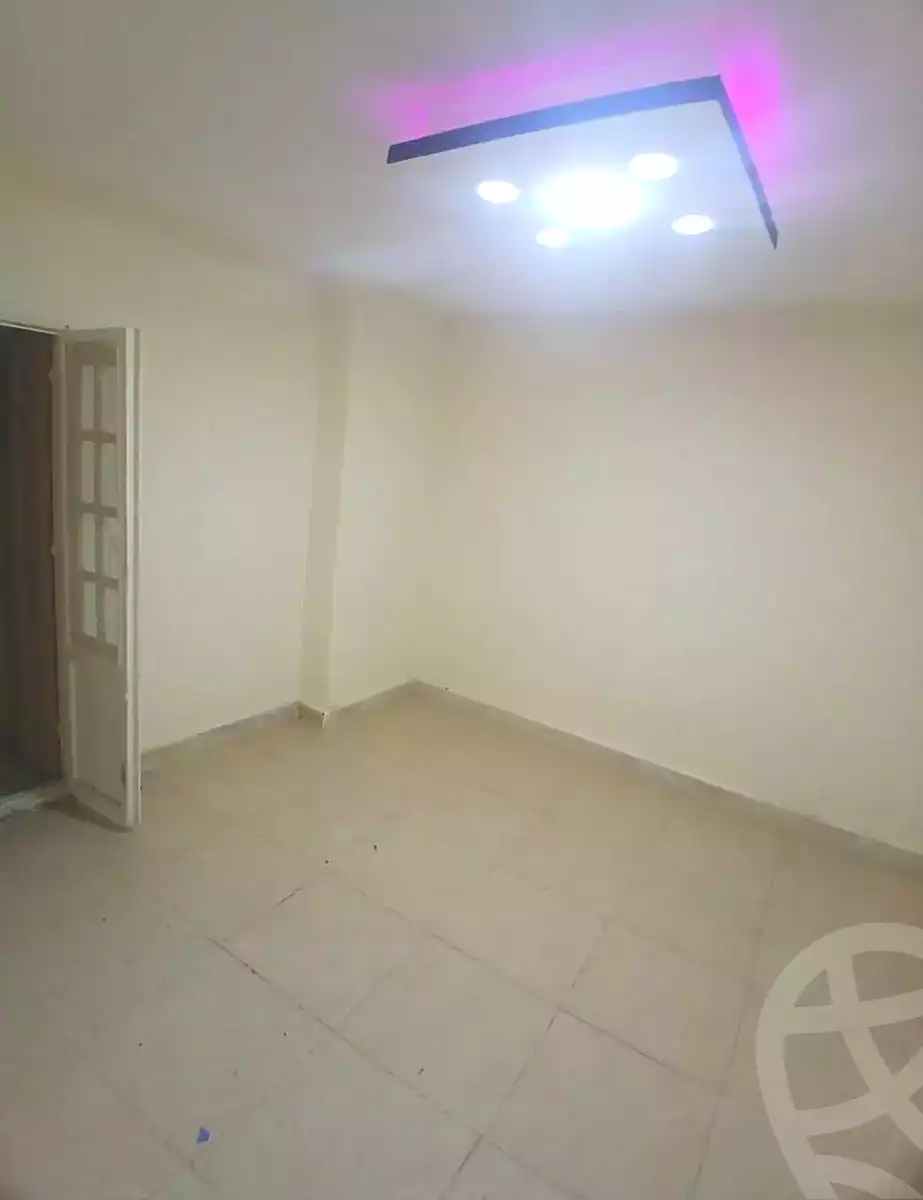 https://aqarmap.com.eg/ar/listing/6979288-for-sale-alexandria-al-agamy-lbytsh-ibrahim-othman-st