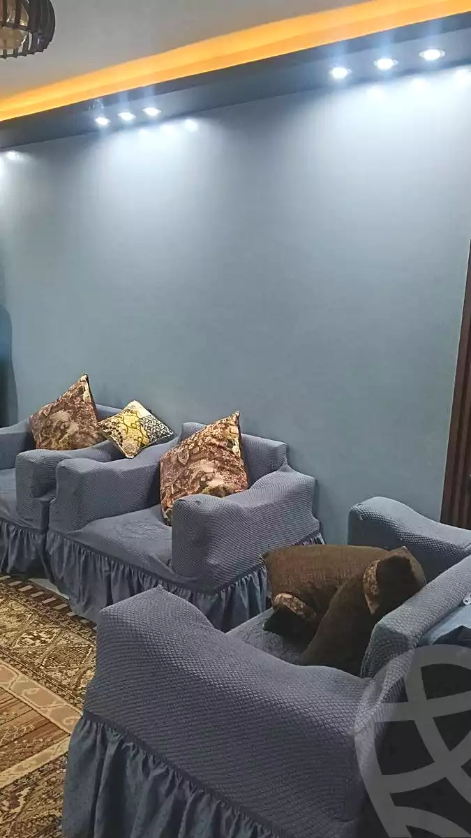 https://aqarmap.com.eg/en/listing/6979455-for-sale-cairo-helwan-ahmed-enci-st
