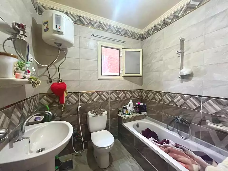 https://aqarmap.com.eg/en/listing/6979558-for-sale-alexandria-fleming-abd-el-fattah-el-taweel-st