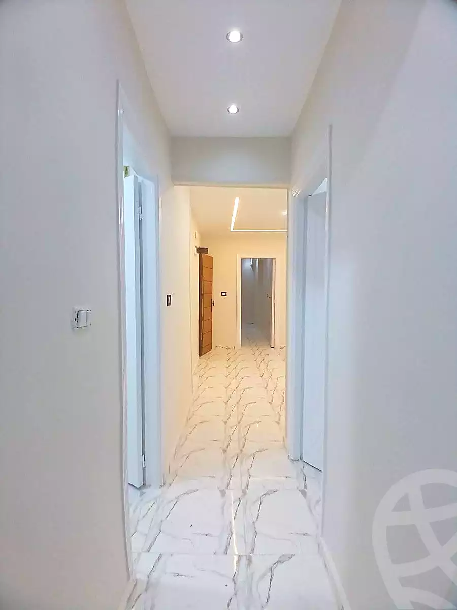https://aqarmap.com.eg/ar/listing/6979806-for-sale-alexandria-sydy-bshr-sydy-bshr-bhry-gamal-abd-el-nasir-st