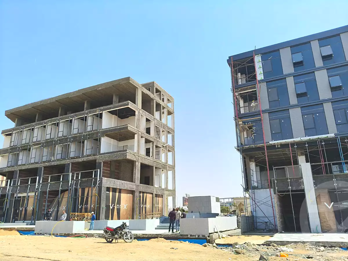 https://aqarmap.com.eg/en/listing/6979952-for-sale-cairo-new-cairo-compounds-vx-n90-mall-mercon