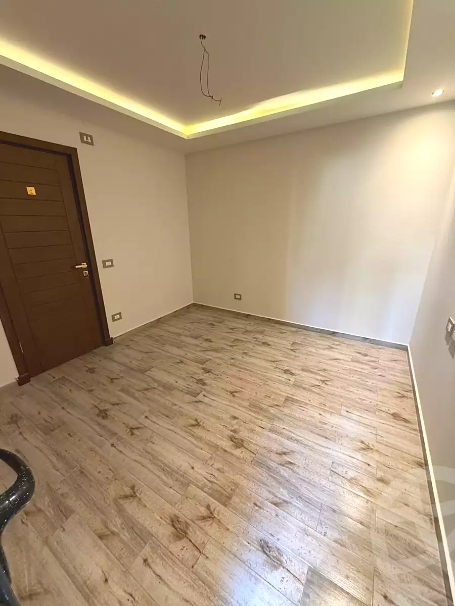 https://aqarmap.com.eg/ar/listing/6979975-for-rent-cairo-new-cairo-compounds-azad