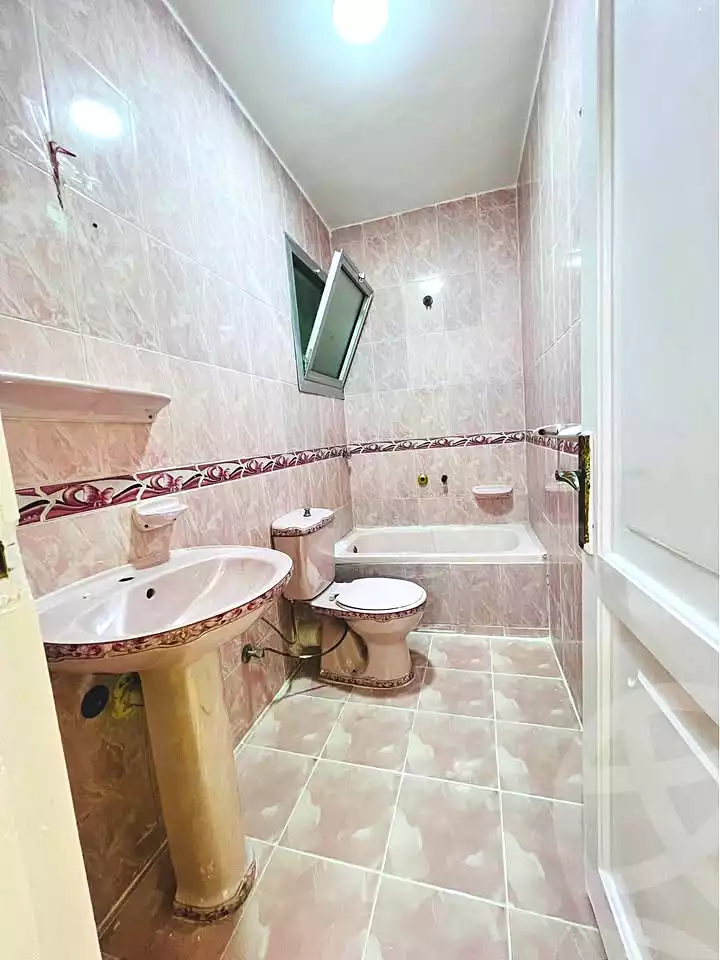 https://aqarmap.com.eg/ar/listing/6980260-for-sale-alexandria-al-agamy-shataa-el-nakheel