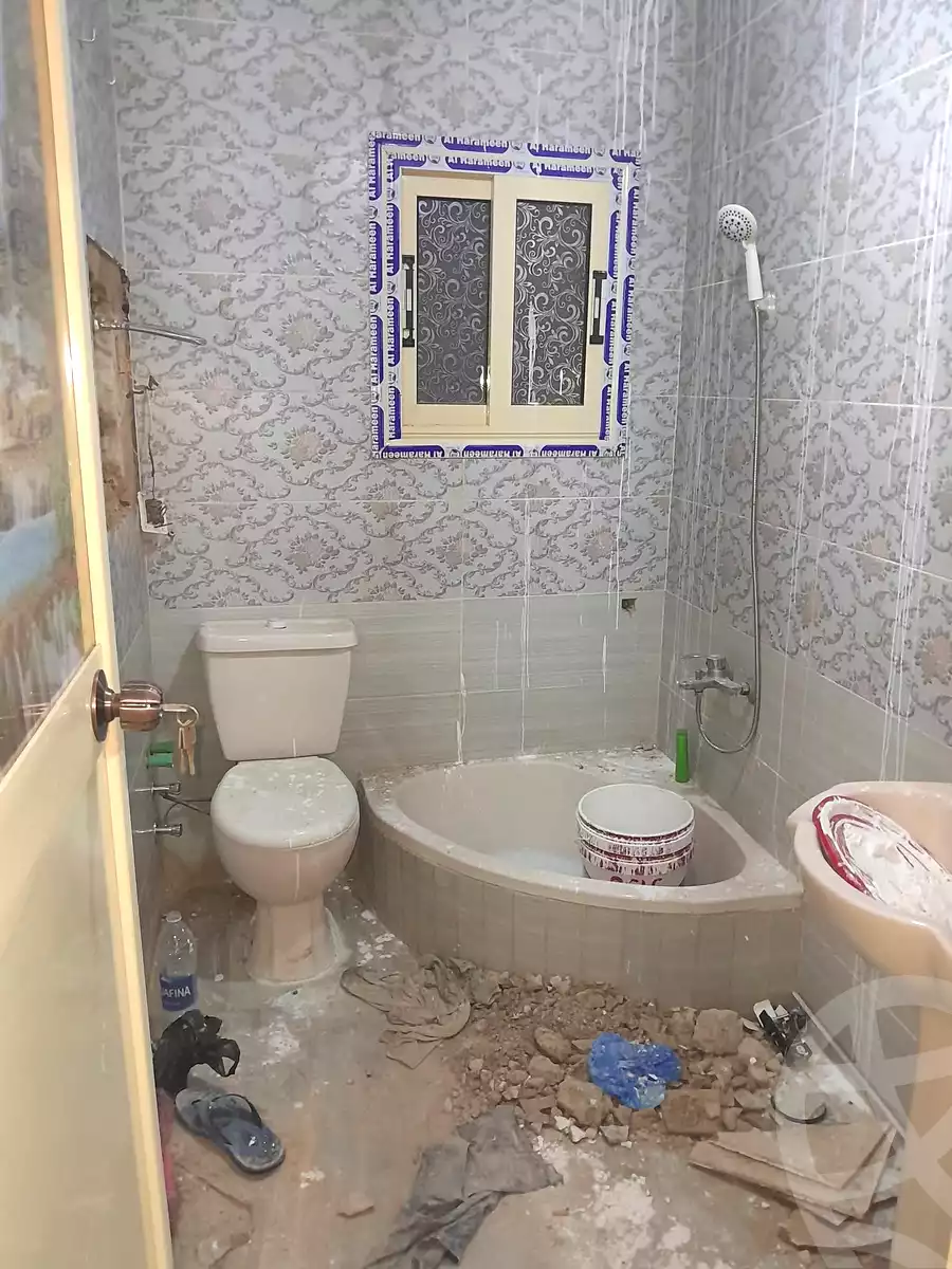 https://aqarmap.com.eg/ar/listing/6980265-for-sale-alexandria-al-agamy-el-hanouvel-el-salam-st