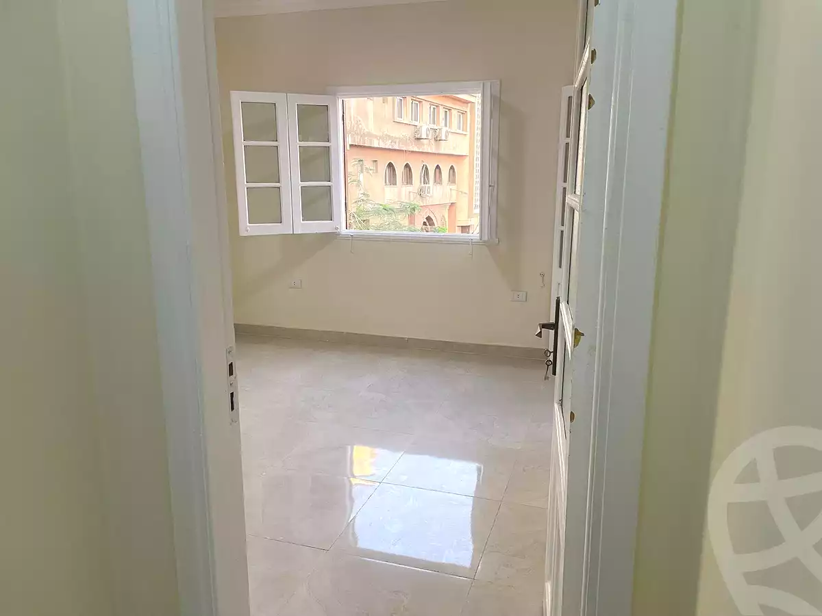 https://aqarmap.com.eg/ar/listing/6980432-for-rent-cairo-el-mohandesen-shareaa-ahmed-orabi