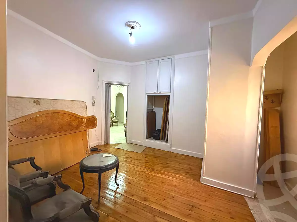 https://aqarmap.com.eg/en/listing/6980712-for-sale-cairo-downtown-abdeen-mohammed-farid-st