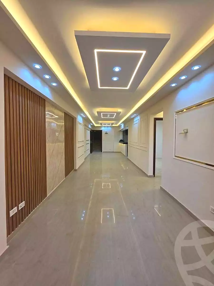 https://aqarmap.com.eg/ar/listing/6980878-for-sale-alexandria-el-asafra-l-sfr-bhry