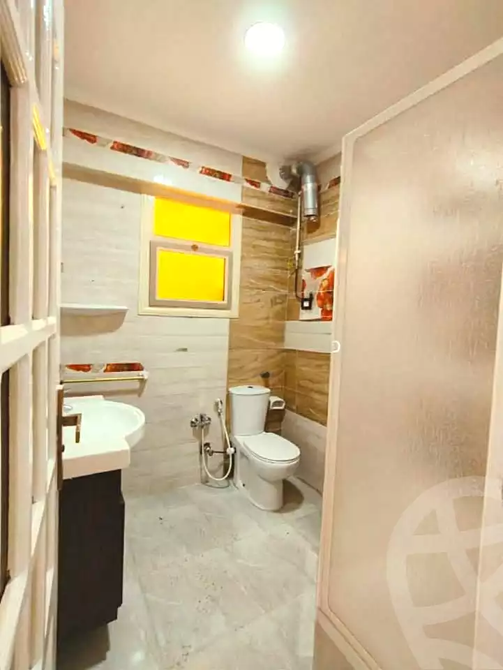 https://aqarmap.com.eg/ar/listing/6981002-for-sale-alexandria-al-agamy-lbytsh-mohamed-el-fardi-st