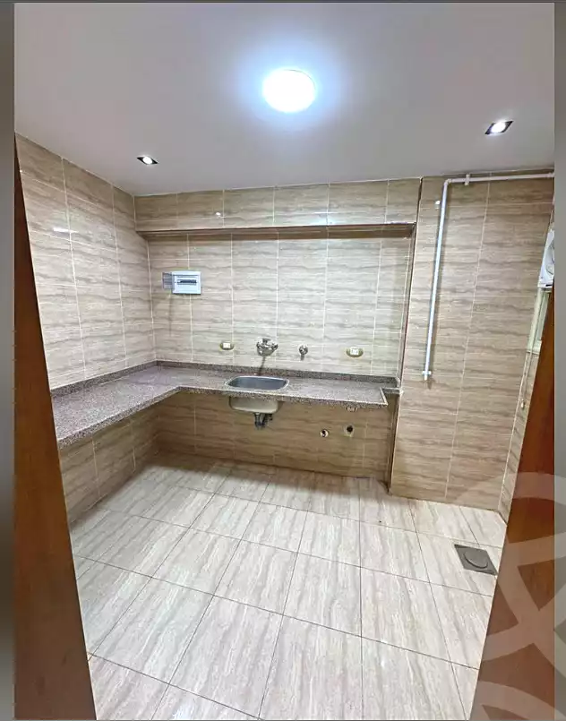 https://aqarmap.com.eg/ar/listing/6981046-for-sale-alexandria-sydy-bshr-sydy-bshr-bhry-shr-mhmwd-l-yswy