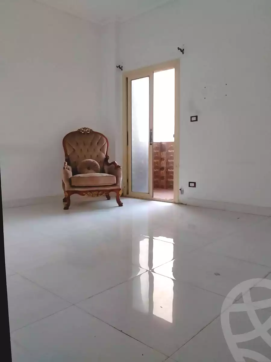 https://aqarmap.com.eg/en/listing/6981318-for-sale-alexandria-camp-cesar