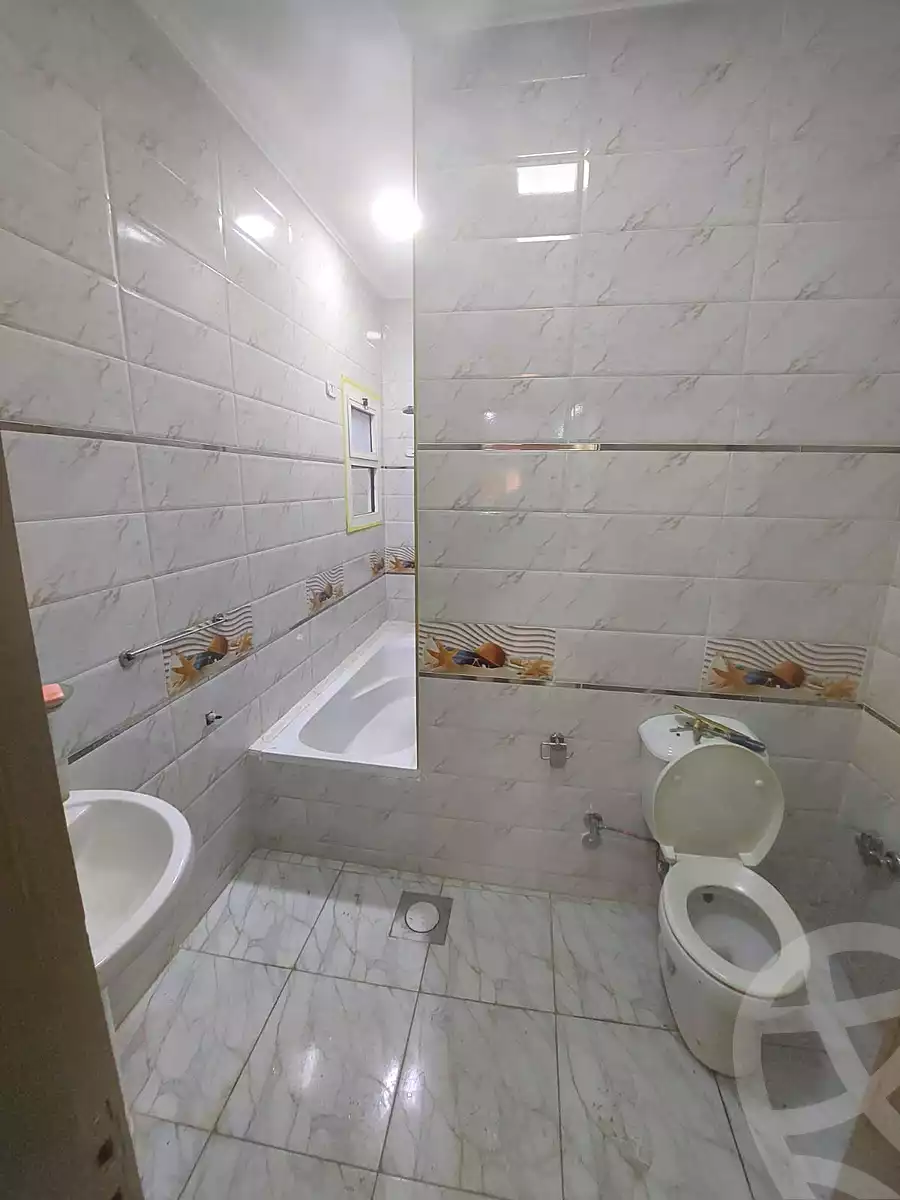 https://aqarmap.com.eg/en/listing/6981315-for-sale-qalyubia-banha-city-banha-city-farid-nada-st