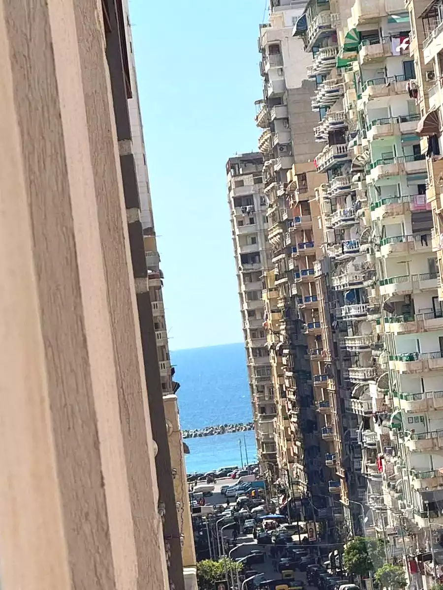 https://aqarmap.com.eg/ar/listing/6981402-for-sale-alexandria-sydy-bshr-sydy-bshr-bhry-khalil-hamada-st