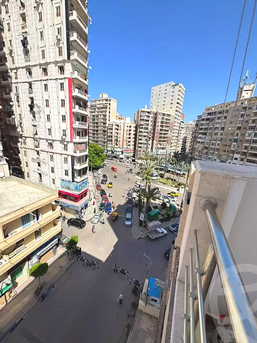 https://aqarmap.com.eg/ar/listing/6981402-for-sale-alexandria-sydy-bshr-sydy-bshr-bhry-khalil-hamada-st