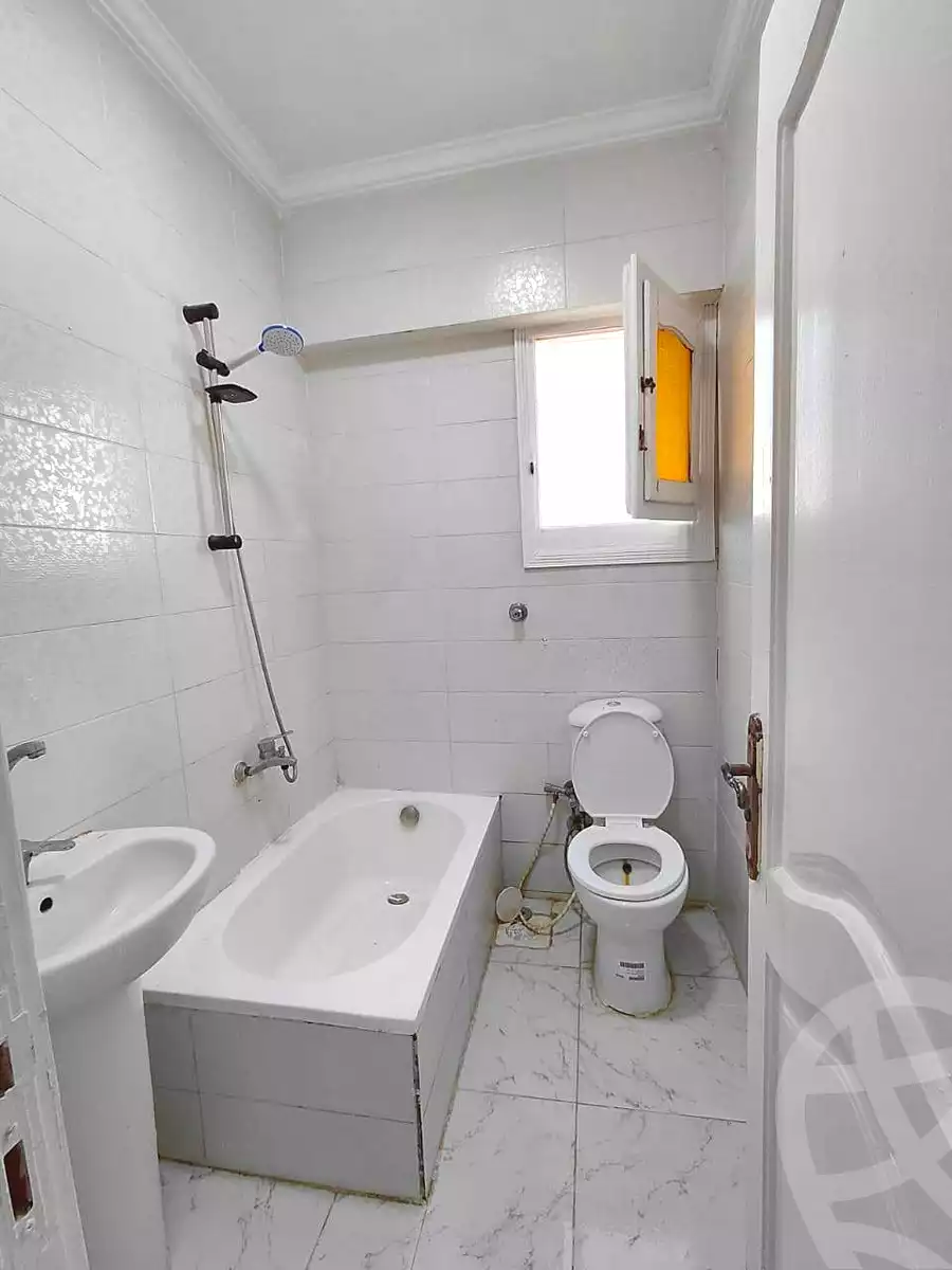 https://aqarmap.com.eg/en/listing/6981851-for-sale-alexandria-al-agamy