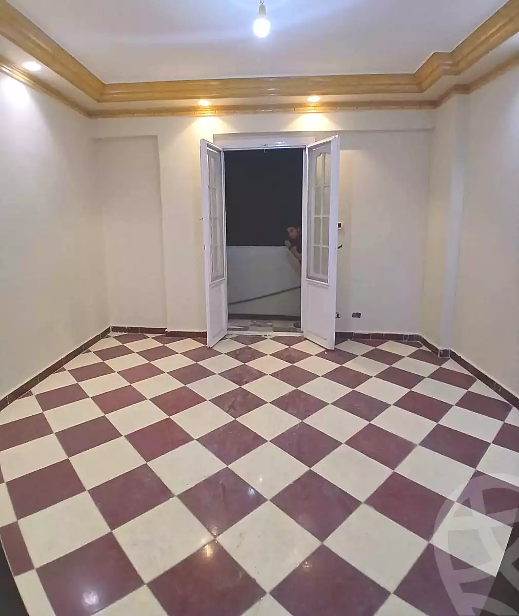 https://aqarmap.com.eg/en/listing/6982353-for-sale-alexandria-lsywf-el-falki
