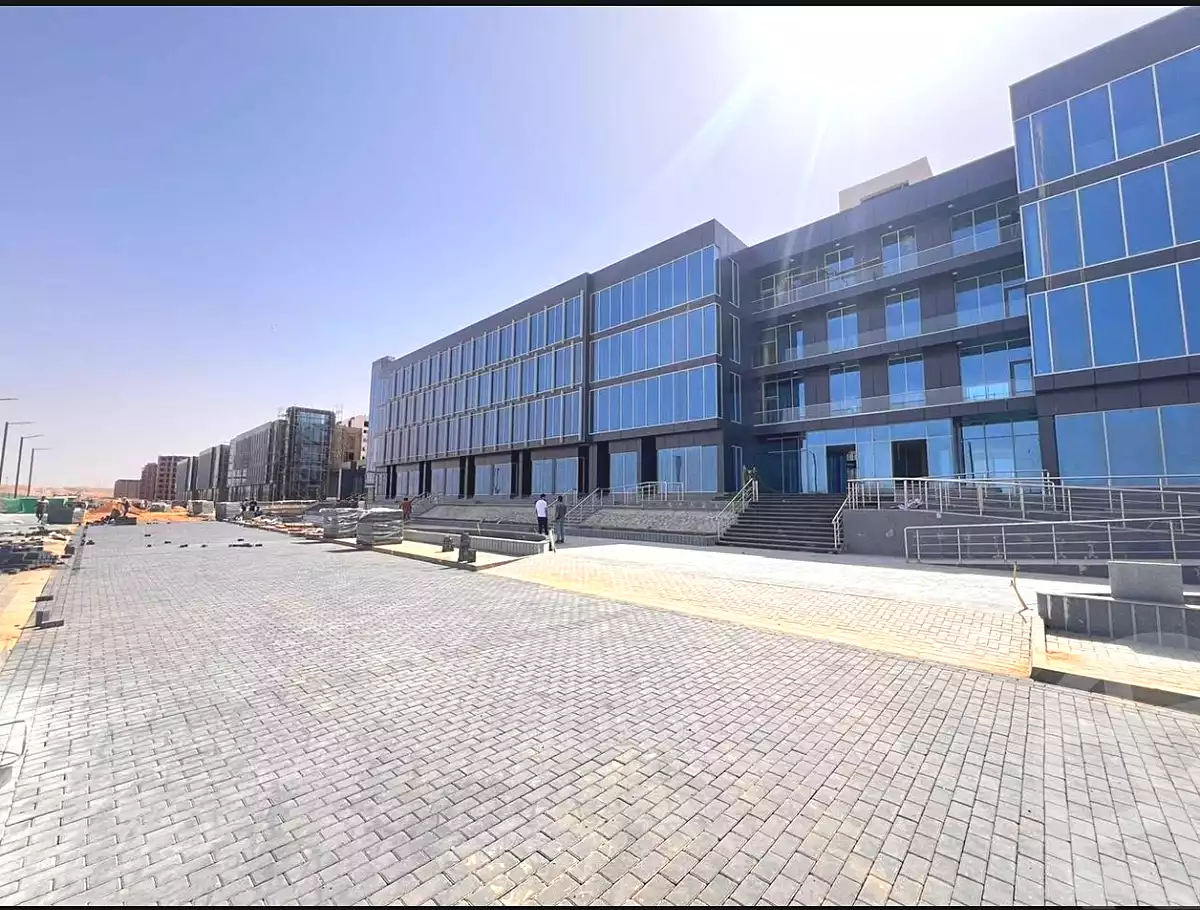 https://aqarmap.com.eg/ar/listing/6982604-for-sale-cairo-new-administrative-capital-r7-de-joya-strip-mall-3-taj-misr