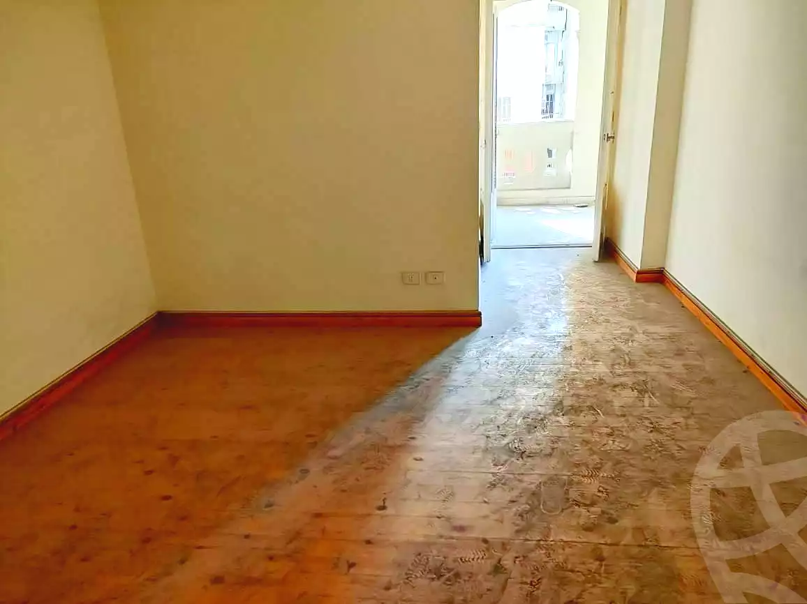 https://aqarmap.com.eg/ar/listing/6982630-for-sale-alexandria-smouha-albert-al-awal-st