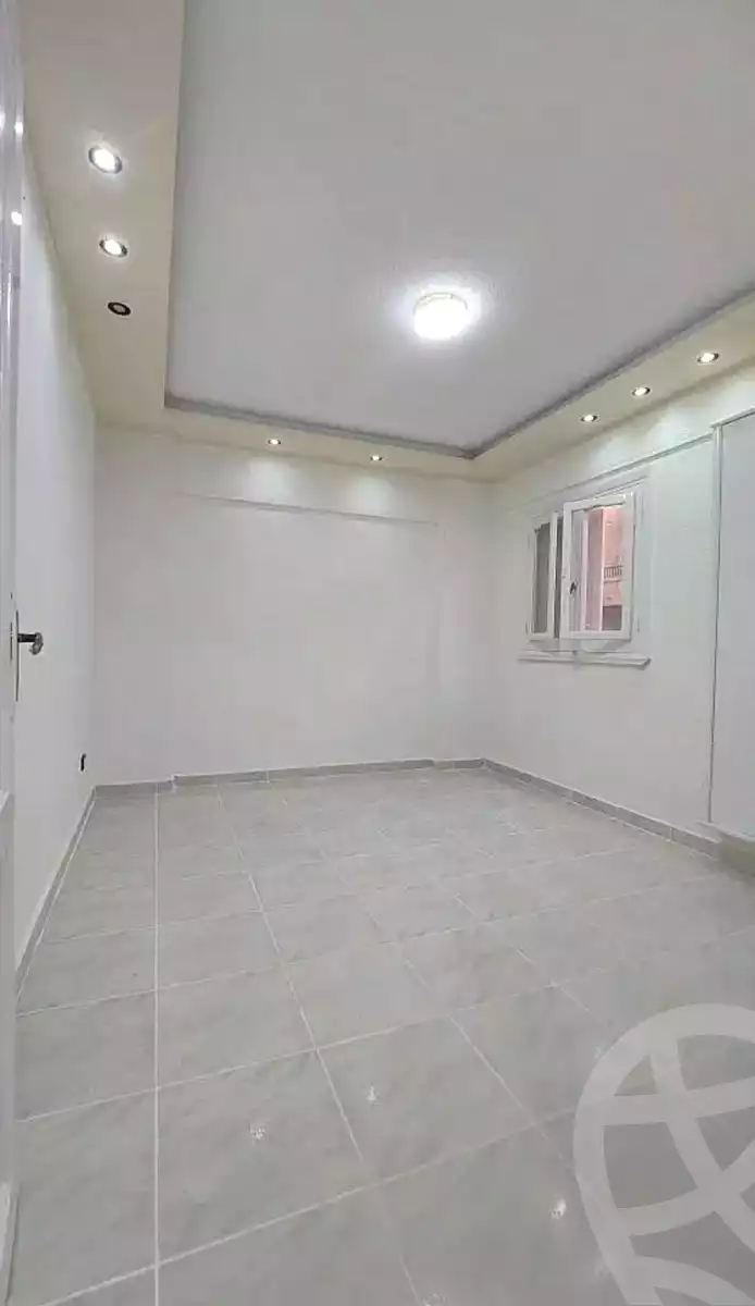 https://aqarmap.com.eg/ar/listing/6982915-for-sale-alexandria-al-agamy-shataa-el-nakheel