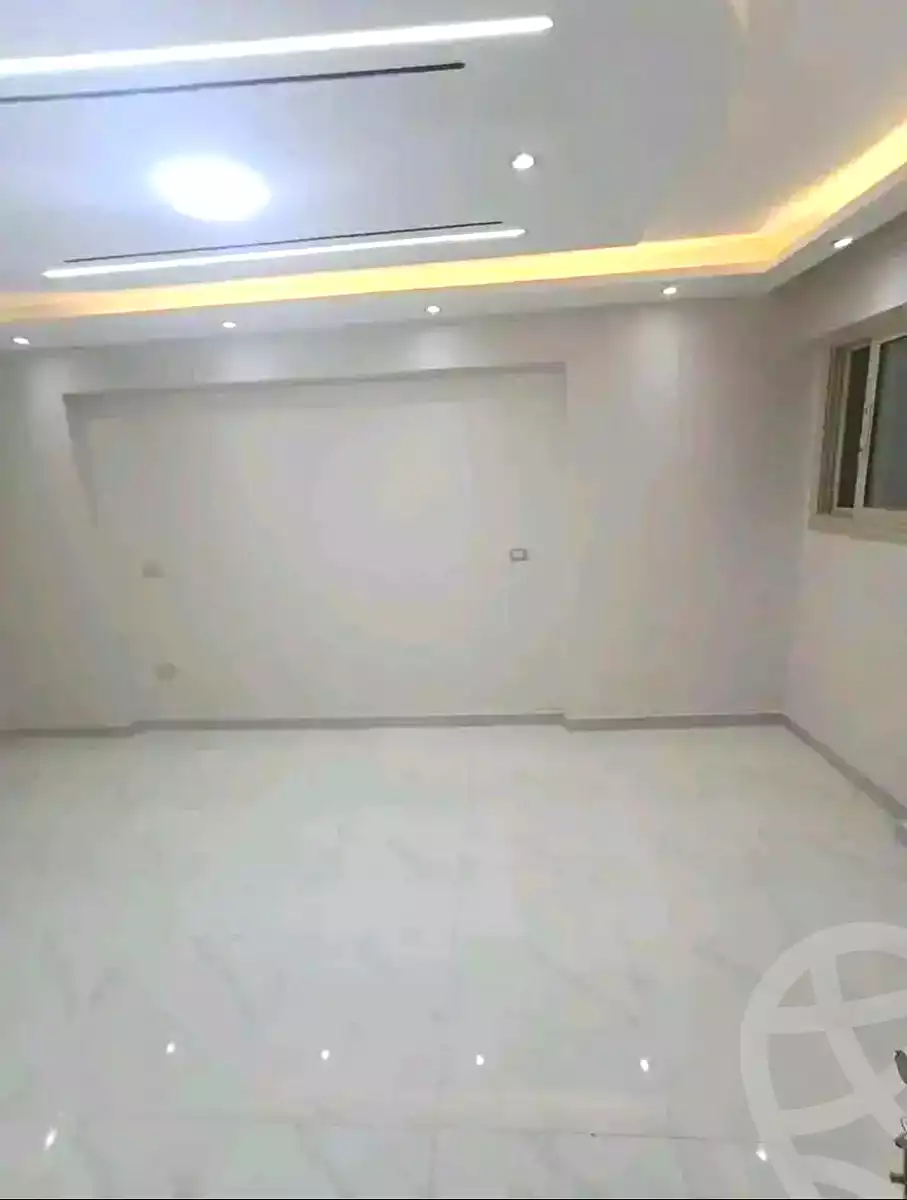 https://aqarmap.com.eg/ar/listing/6983193-for-sale-alexandria-sydy-bshr-sydy-bshr-bhry-street-16