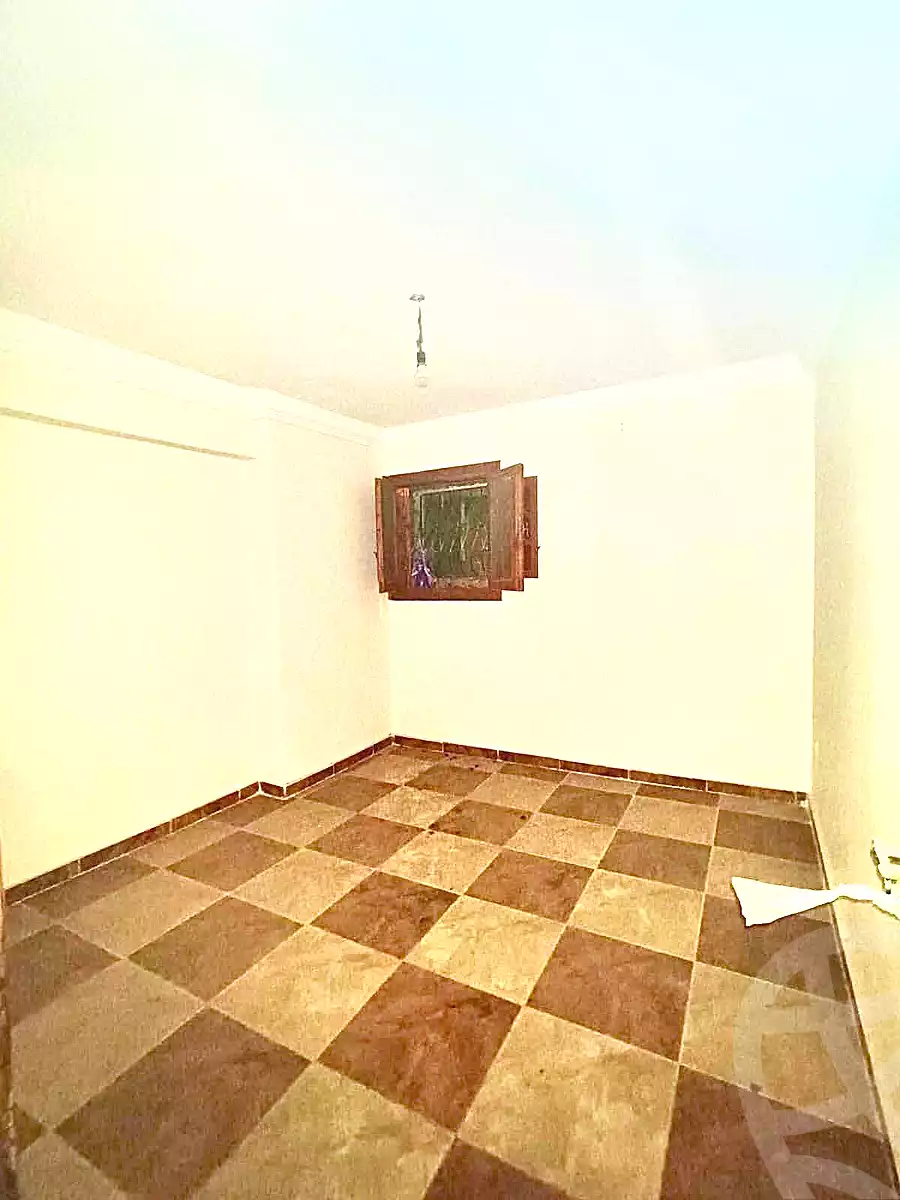https://aqarmap.com.eg/ar/listing/6983224-for-sale-alexandria-sydy-bshr-sydy-bshr-bhry-farook-abd-al-wahab-st