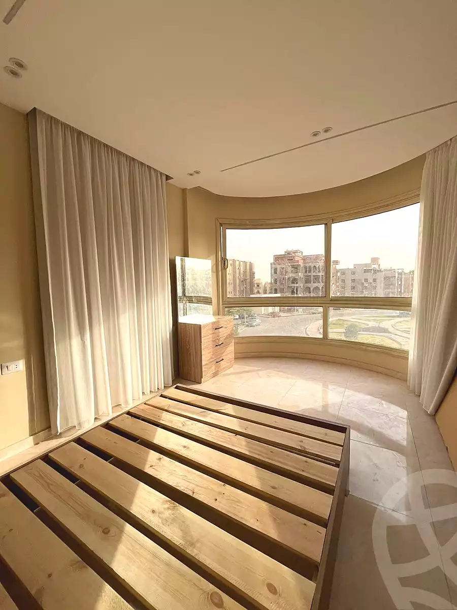 https://aqarmap.com.eg/ar/listing/6983261-for-rent-cairo-new-cairo-gharb-arabila-doctor-hani-maher-st