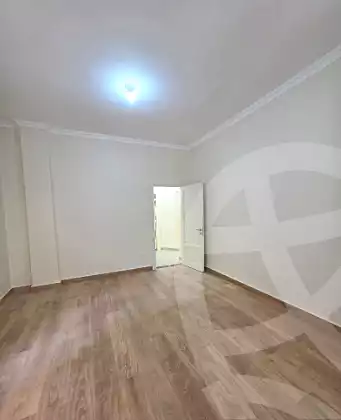 https://aqarmap.com.eg/ar/listing/6983449-for-rent-cairo-garden-city