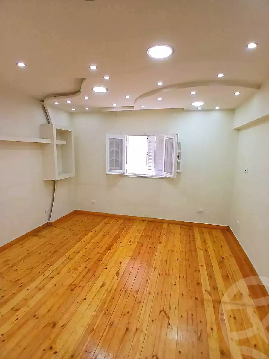 https://aqarmap.com.eg/en/listing/6983805-for-rent-alexandria-smouha-mostafa-kamel-st