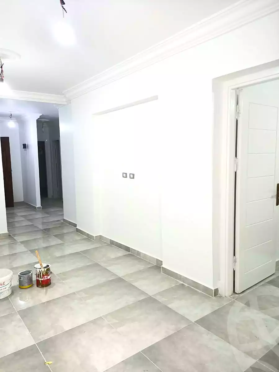 https://aqarmap.com.eg/ar/listing/6984271-for-sale-alexandria-al-agamy-bw-ywsf-hosni-mubarak-st