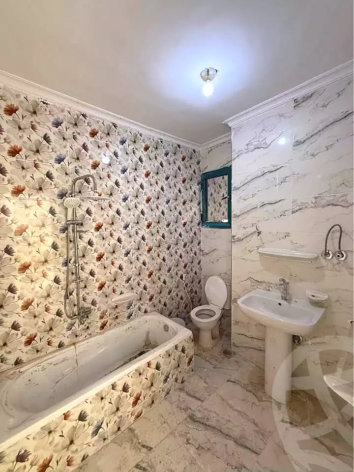 https://aqarmap.com.eg/ar/listing/6984471-for-sale-alexandria-miami-street-57
