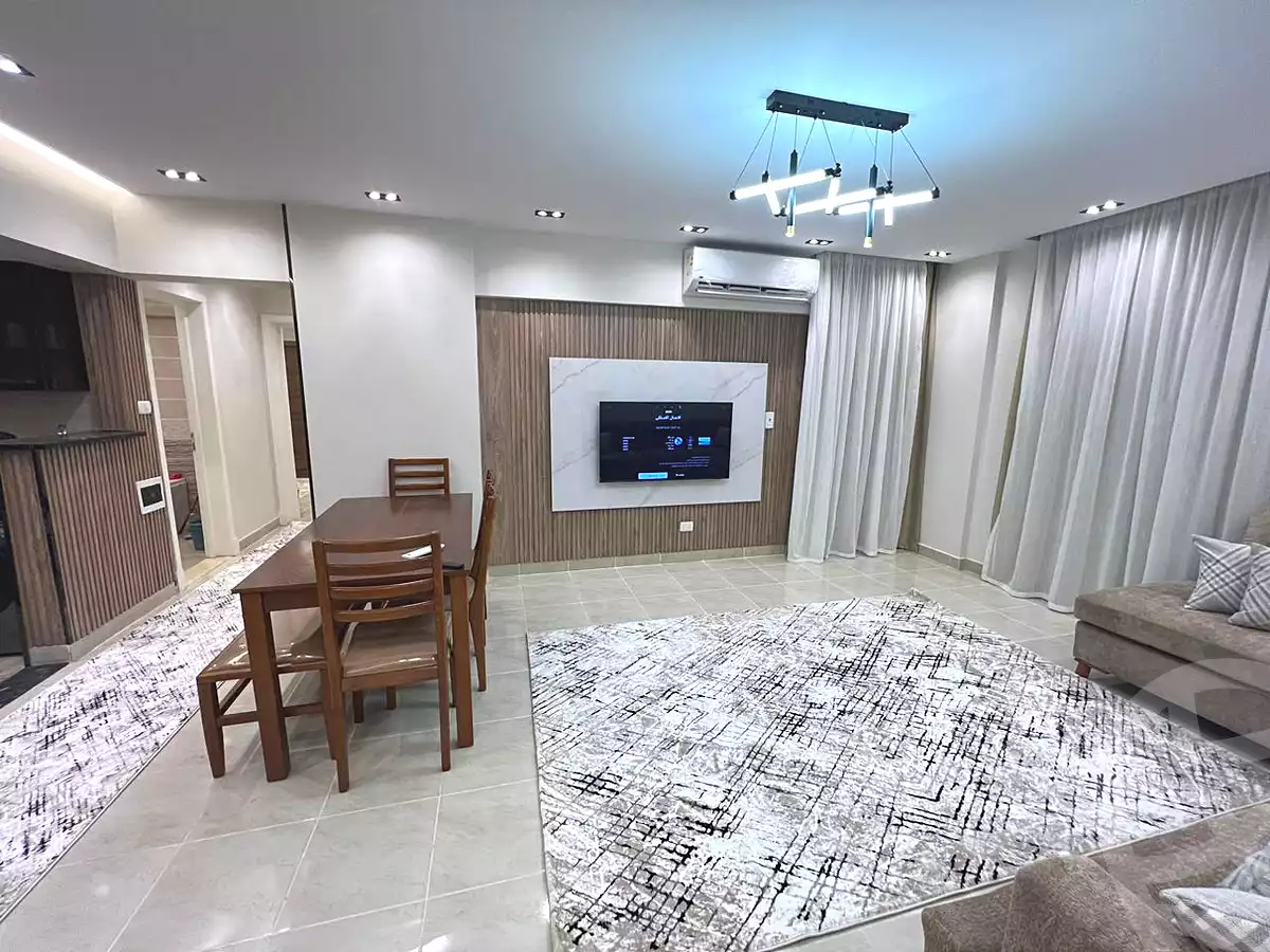 https://aqarmap.com.eg/ar/listing/6984560-for-rent-cairo-new-cairo-lrhb-city-phase-7
