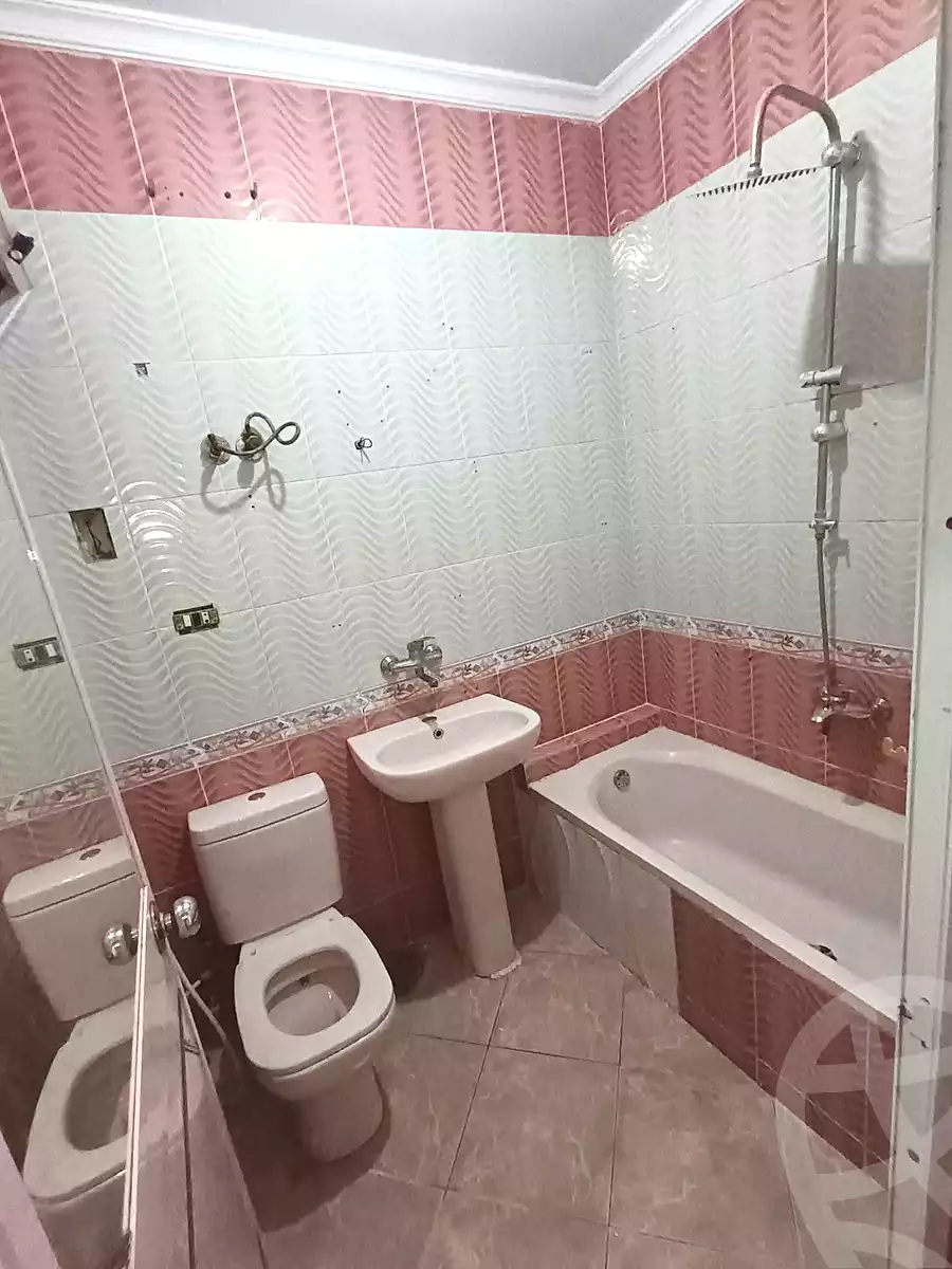 https://aqarmap.com.eg/en/listing/6984779-for-sale-alexandria-lsywf-el-falki
