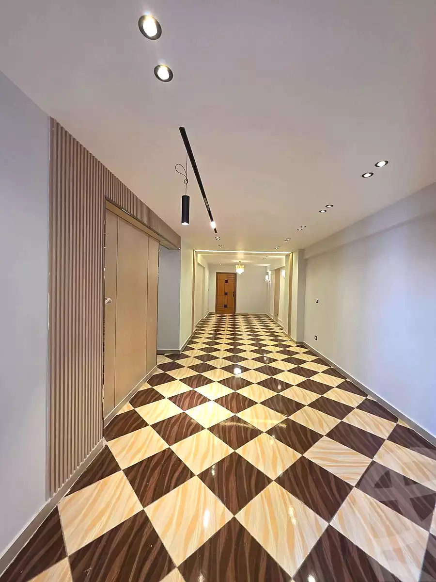 https://aqarmap.com.eg/ar/listing/6984954-for-sale-alexandria-sydy-bshr-sydy-bshr-bhry-shr-khld-bn-lwlyd